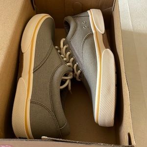 Sperry sneakers new with box